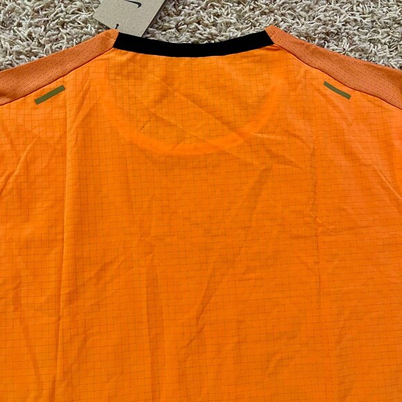 NEW Nike Dri-FIT Trail Rise 365 Men’s Running Top Orange DM4646-885, Size Large - Picture 7 of 11